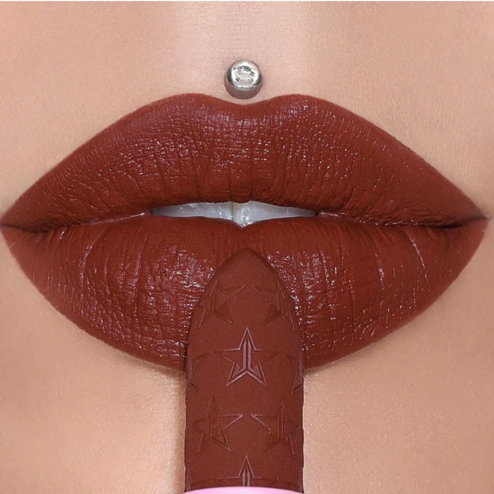 NEW Jeffree Star Cosmetics Velvet Trap Lipstick in Unicorn Blood Dark Red Matte